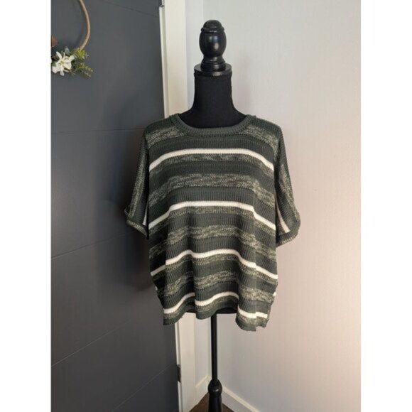 NWT Francesca's Blue Rain Green and White Parris Stripe Dolman Top - XL - Picture 1 of 11